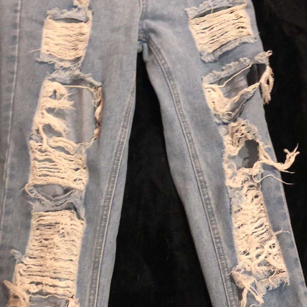 Ripped Jeans - Picture 4 of 4